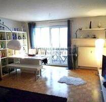 Nähe Galgenberg: sonnige 2 Zimmer Wohnung mit Südbalkon inklusive zwei Stellplätze - Regensburg
