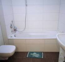 Gepflegtes 1-Zi-Apartment mit EBK, Balkon, Kellerabteil, TG-Stellplatz Nähe Klinikum Ingolstadt