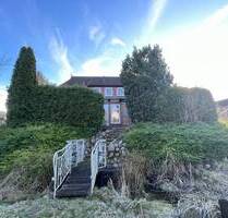 *** Traumhaftes Einfamilienhaus mit Einliegerwohnung und Vollkeller in ruhiger Lage *** - Drage Mover