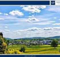 Außergewöhnliches Wohnen mit Fernblick im Haus-im-Haus-Stil - mit Terrassen, Garten & Doppelgarage - Neu-Anspach