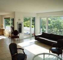 Großzügige 4-Zimmer-Wohnung mit 2 Balkonen und Einzelgarage in Essen-Stadtwald - provisionsfrei