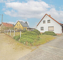 Einfamilienhaus mit großem Grundstück (1.694 m²) in Dessau-Kochstedt (Randlage) - Dessau-Roßlau