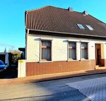 Altbaujuwel mit Geschichte - Zwei Wohnungen oder EFH im Zentrum Hoyas, ideal für kreative Hände!
