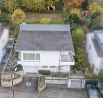 Repräsentatives Einfamilienhaus mit ELWBüroPraxis in schöner Aussichtslage von Wernau
