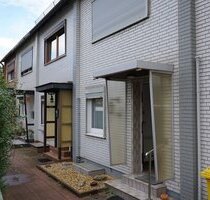 Gepfl. Reihenmittelhaus in absolut ruhiger Lage von Bremerhaven-Wulsdorf - Bremerhaven / Wulsdorf