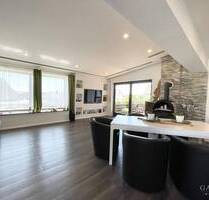 Großzügige 5 Zimmer-Wohnung mit eigenem Gartenanteil - Bernstadt