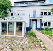 Einfamilienhaus in Saarlouis-Lisdorf Mehrgenerationenhaus oder Haus mit Büroetage
