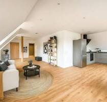 Vollständig sanierte 3-Zimmer-Wohnung mit Balkon, TG-Stellplatz, Dachspitz bedingt ausbaubar, Erstbezug in 88368 Bergatreute