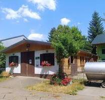 Wohnhaus mit vier Pferdeboxen - 870.000,00 EUR Kaufpreis, ca.  292,00 m² Wohnfläche in Metzingen (PLZ: 72555) Glems