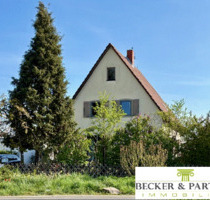Ihr Makler in Dannstadt-Schauernheim! Gemütliches Einfamilienhaus mit Pergola, großem Garten, Garage ca. 800m² Grundstück.....