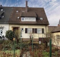 Freie Doppelhaushälfte mit großem Garten in zentraler Lage - Gerlingen