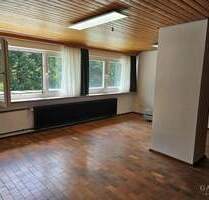 Großzügige 4-Zimmer-Dachgeschoss-Wohnung mit Balkon - Alfdorf