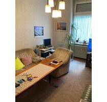 Eigennutzer aufgepasst! Leere 3-Zi.Whg. in Stilaltbau mit Balkon u. kleinem Hof am Günthersburgpark - Frankfurt am Main Nordend-Ost