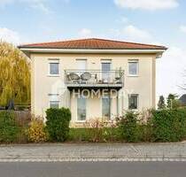 Gut vermietetes KfW-60-Zweifamilienhaus in Zwenkau - 2 Stellplätze und großzügiges Grundstück