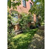 WOHNEN IN EINER ALTEN SCHULE - VIEL PLATZ FüR EINE GROSSE FAMILIEMEHRGENERATIONENWOHNEN MGL. - Schönfeld