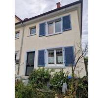 NEU NEU NEU Doppelhaushälfte mit Garten in beliebter Wohngegend in Weil am Rhein