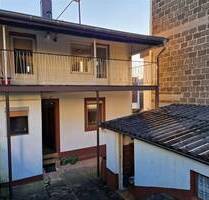 Bezahlbares Wohnhaus mit Garten und Garage in 66571 Dirmingen - Eppelborn