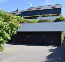 Bezugsfreie 2,5 - 3-Zimmer Dachgeschosswohnung mit Seeblick und Dachterrasse - Allensbach
