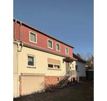 Solides Einfamilienhaus mit großem Grundstück - attraktive Lage unterhalb des Frauenbergs - Fulda