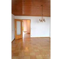 Helle 3 Zimmer-Wohnung mit Balkon und Tiefgaragen-Stellplatz in guter Lage! - Geislingen an der Steige