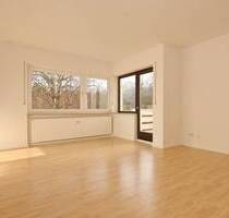 Let the sunshine in: Sonnige 3-Zimmer-Dachgeschoss-Wohnung mit großer Terrasse & Balkon - bezugsfrei - Berlin Zehlendorf