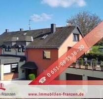 Vielseitiges Anwesen mit zwei Gebäuden, großem Garten und Entwicklungspotenzial - Wohnen, Arbeiten und Gastgewerbe unter einem Dach - Heddert
