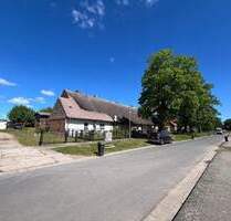Großzügiges Familienhaus mit Renovierungsbedarf in Spantekow