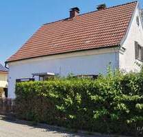 Boos: Schnuckeliges Einfamilienhaus mit Potenzial - sanierungsbedürftiges Kleinod in guter Wohnlage!