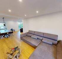 Kleines teilsaniertes Einfamilienhaus oder Mietobjekt in ruhiger zentraler Lage mit Garten - Schiffweiler