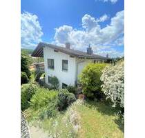 Gepflegtes und geräumiges EFH mit neuer Heizung, Garten, Balkon und Garage in ruhiger Lage - Lauchheim
