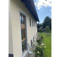 Familienfreundliches Zweifamilienhaus in ruhiger Lage in Zenting