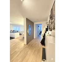 Wohnen auf höchstem Niveau - Erdgeschosswohnung mit Garten & zusätzlichem Hobbyraum - Renningen Malmsheim