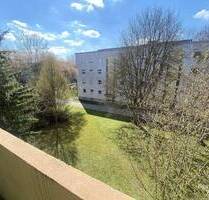 Großzügige 3-Zimmer-Wohnung mit Loggia in ruhiger Lage - München Aubing-Lochhausen-Langwied