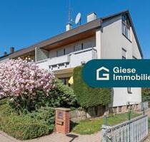 DHH mit Garten und Weitblick auf drei Ebenen - Stuttgart Wangen