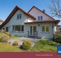 KÄUFERPROVISIONSFREI! Großes EFHZFH mit vielen Optionen. 5 Garagenplätze. Schöner Garten! - Wehrheim Pfaffenwiesbach