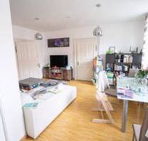 Hochwertig sanierte 4 ZKB m. Balkon im 1. OG am Ostpark in Regensburg