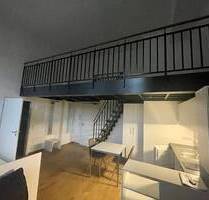 Möblierte Galeriewohnung auf beliebtem Areal! - Nürnberg Muggenhof
