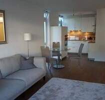 Helles 70?m² moderner 2-Zimmer-Wohnung mit Balkon - im Münchner Stadtteil EnglschalkingBogenhausen - München