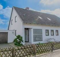 Wohnen mit Charme: Einfamilienhaus inklusive Garage auf Erbpachtgrundstück - Cremlingen Weddel