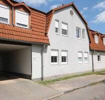 Ruhig am Stadtrand von Halle- 1 Zimmerwohnung mit Stellplatz- Übernahme Einbauküche möglich!