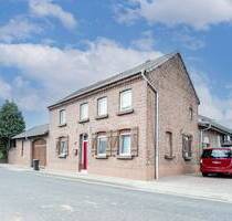 Großzügiges Wohnhaus mit Einliegerwohnung in zentraler Lage von Heinsberg-Unterbruch! - Heinsberg / Unterbruch