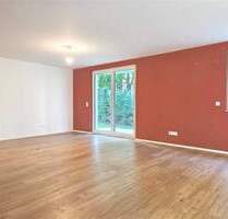 Neuwertige 4-Zimmer Erdgeschosswohnung mit Terrasse - Ehingen