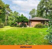 Gepflegter Bungalow auf traumhaftem Grundstück in begehrter Lage - Hamburg / Bergstedt