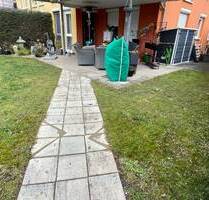 Große 3-Zi-ETW mit 163 m² großem, sonnigen Süd-West-Garten in Erlangen-Anger!