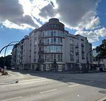 Sonnige Wohnung mit Balkon + Dachterrasse, Fahrstuhl und TG-Stpl. in super Lage von Wandsbek! - Hamburg