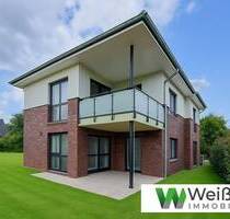 Exklusive Neubau-Luxuswohnung im 1. OG mit großem Balkon - Effizienzhaus 40 mitten in Itzehoe - Provisionsfrei!