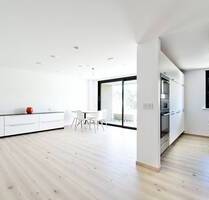 Erstbezug nach Sanierung: Traumwohnung in Bestlage mit 81 m2, 3 Zimmern, Südbalkon + XL-Garage! - Köln Lövenich
