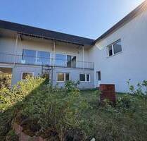 Großes Einfamilienhaus in beliebter Wohnlage mit Fernblick - Niedenstein