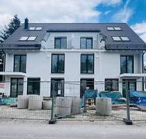Bezugsfertig Ende 2025 | Gemütliche Dachgeschosswohnung mit Hobbyraum im Speichergeschoss, Terrasse und Balkon - München Feldmoching-Hasenbergl