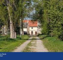 Historisches Anwesen mit Entwicklungspotenzial in Hedersleben